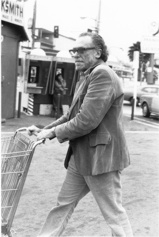 Buk_MM_shopping2_01c_small.jpg
